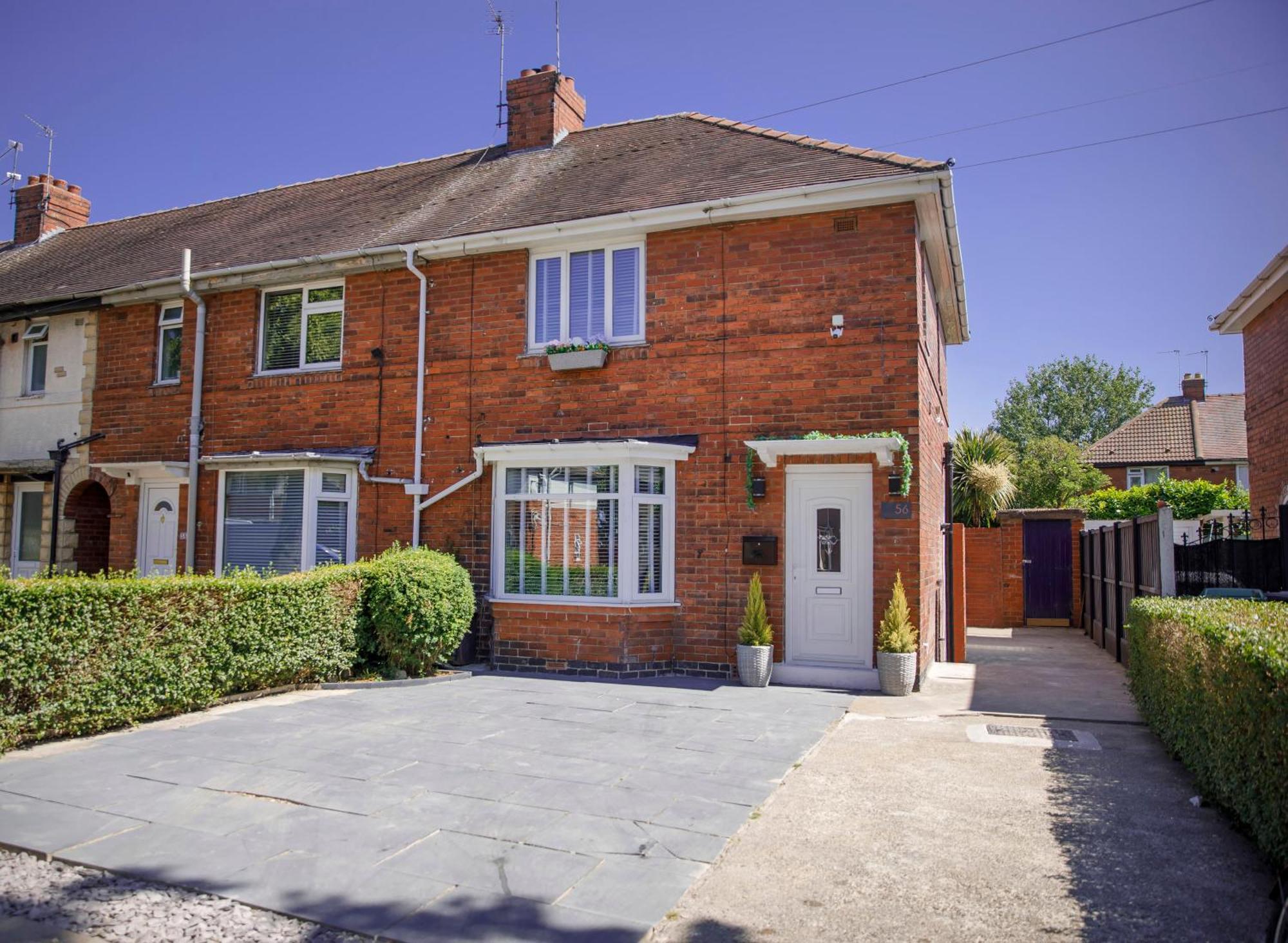 The Dodsworth Modern 4 Bedroom House, Sleeps 8 *