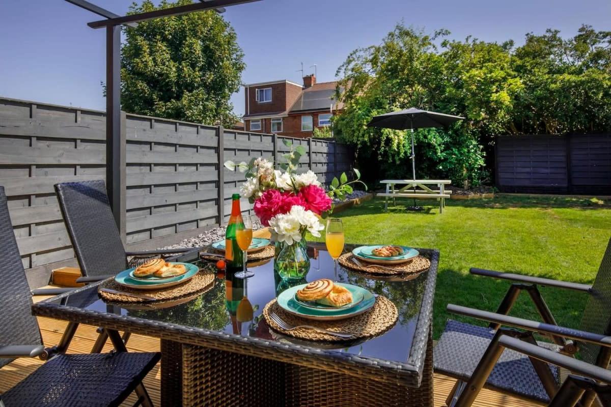 Holiday home The Dodsworth Modern 4 Bedroom House, Sleeps 8